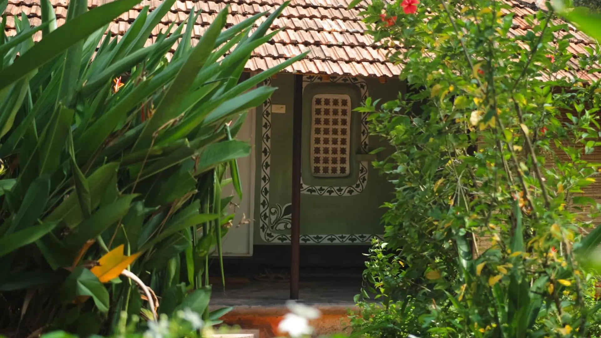 Resort Lumuma Otel Varkala