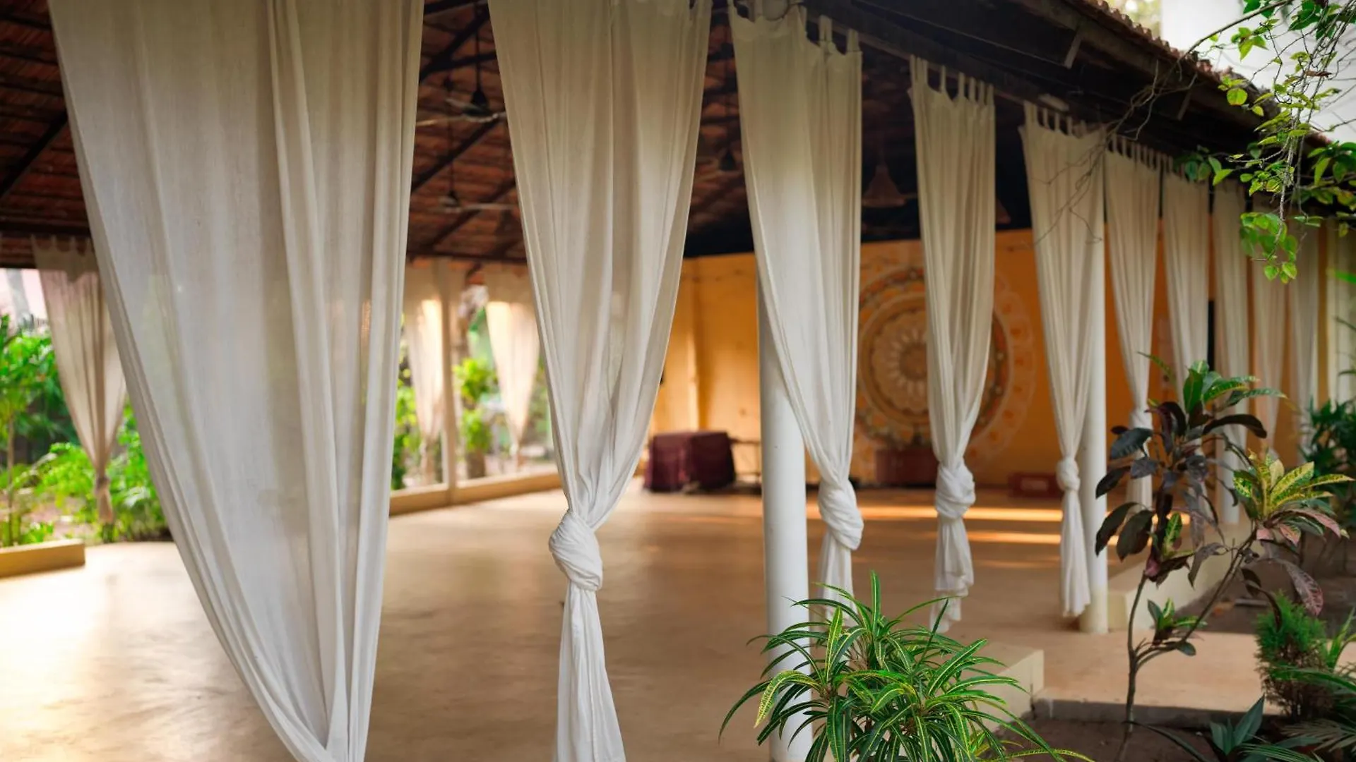 Resort Lumuma Otel Varkala